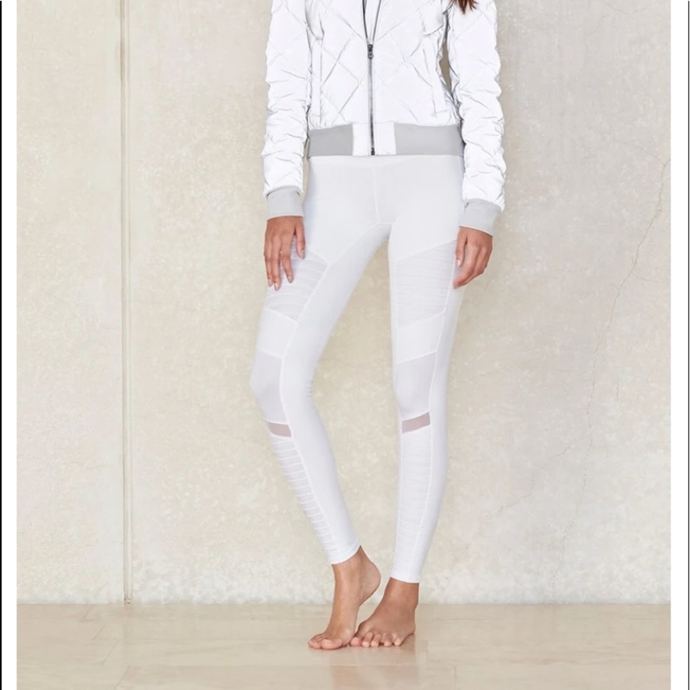 Alo white motto leggings
